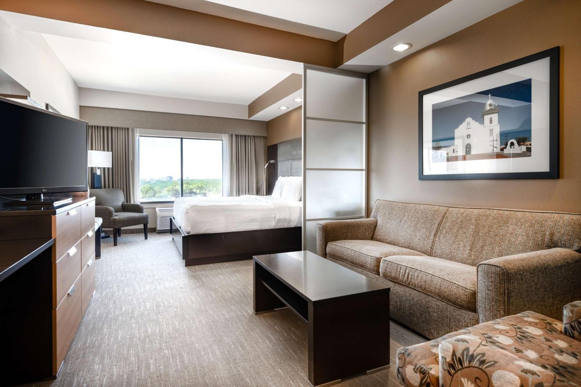 Western Premier College Station Hotel Bryan