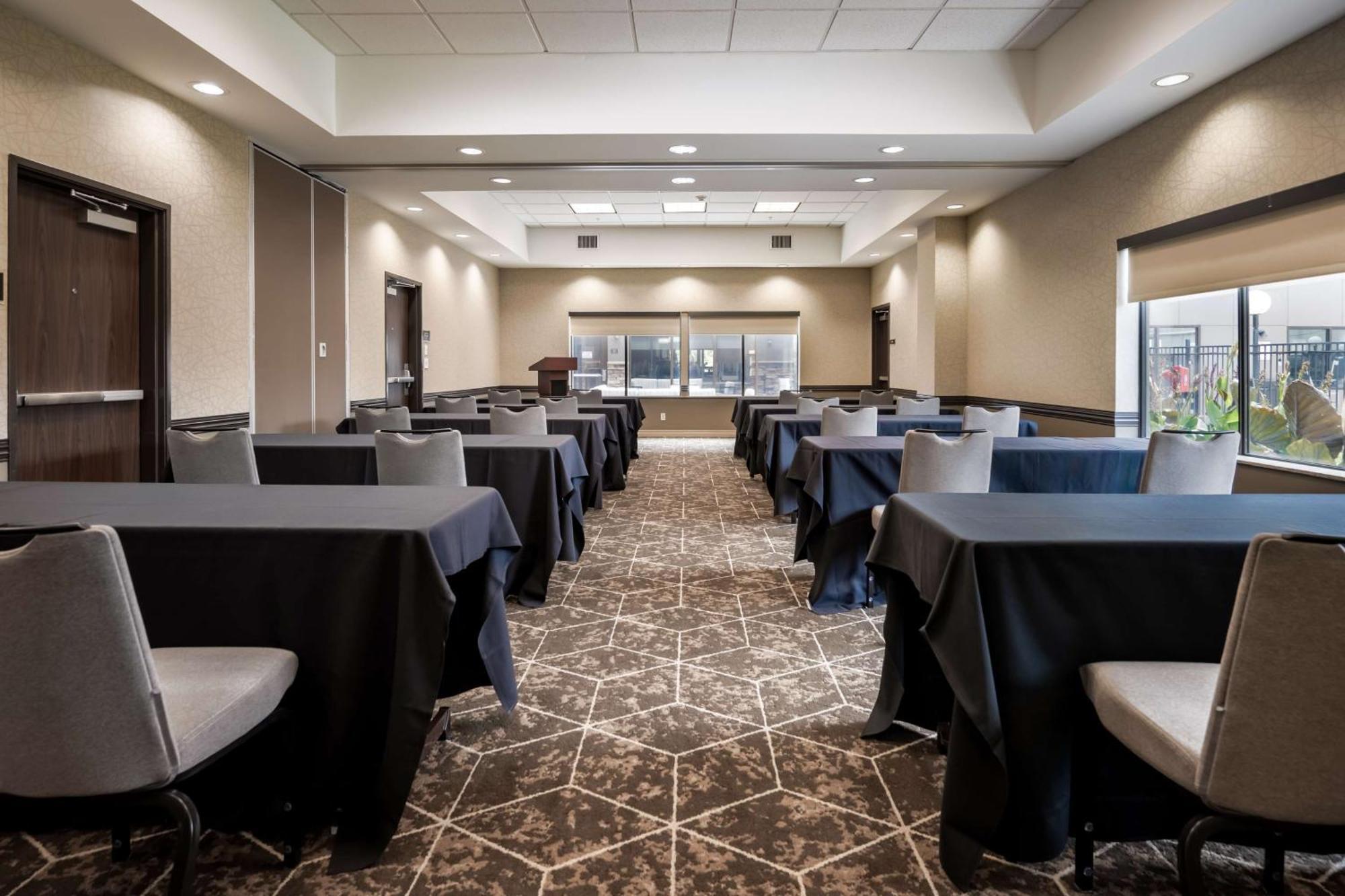 Western Premier College Station Hotel Bryan