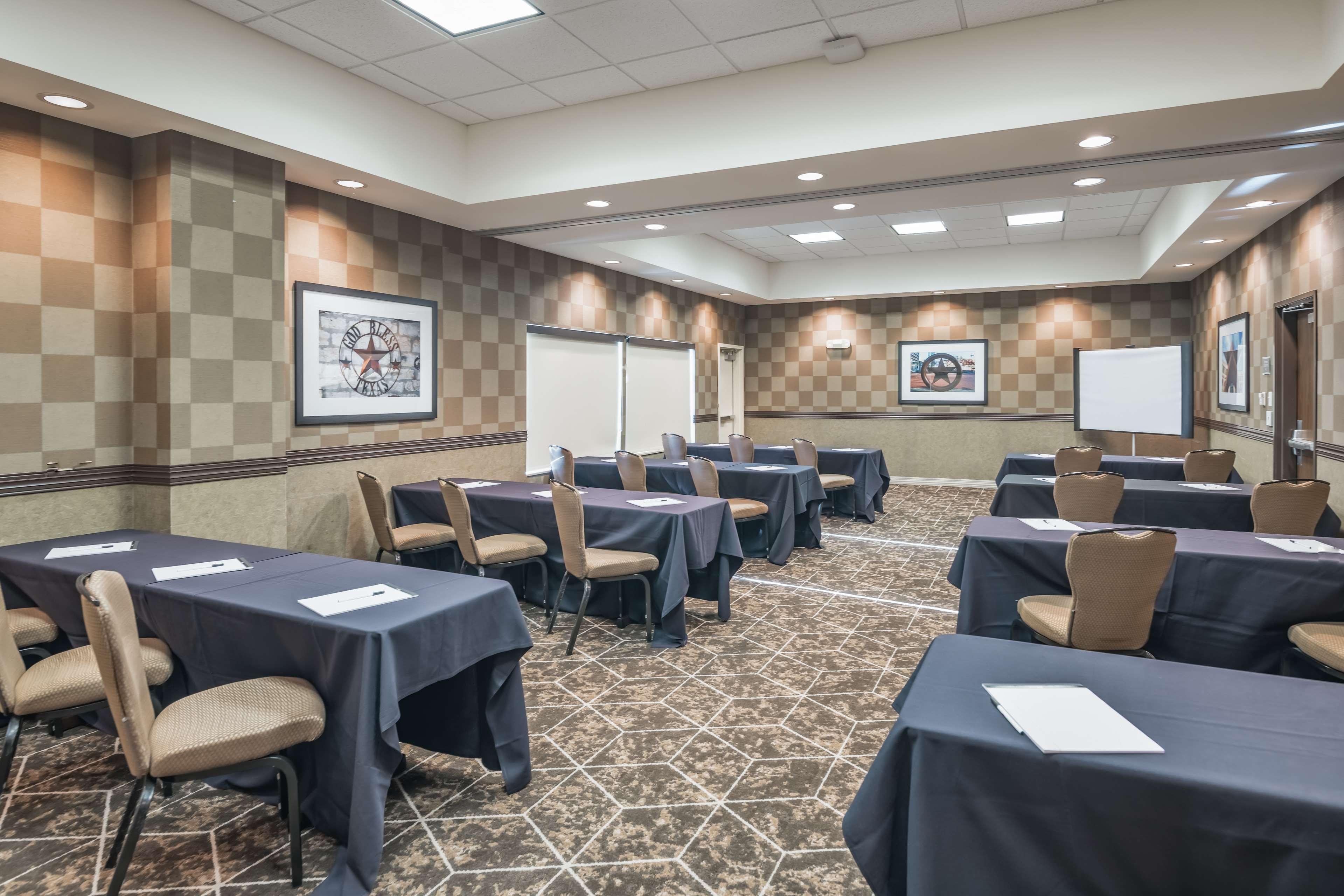 Western Premier College Station Hotel Bryan