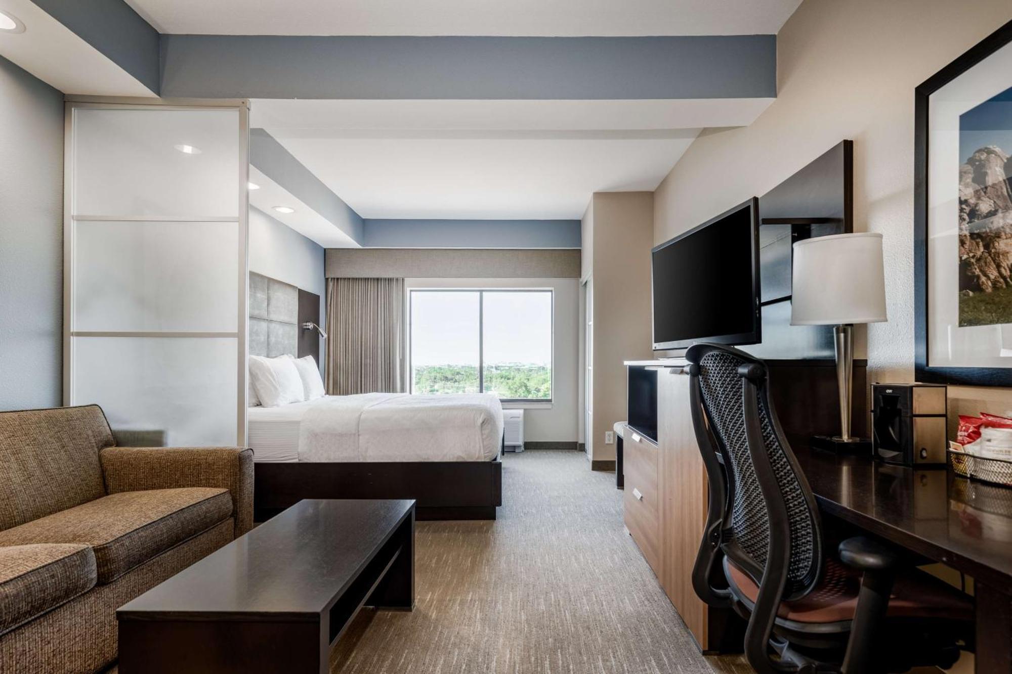Best Western Premier College Station 3*